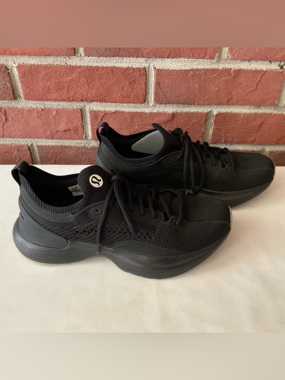 Lululemon Women's Chargefeel 3 Black Workout Walking Running Shoes Size US 10